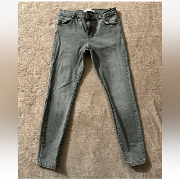 Zara Trafaluc Womens Denim Maker Gray Reg Wash Size 8‎ - Picture 1 of 10